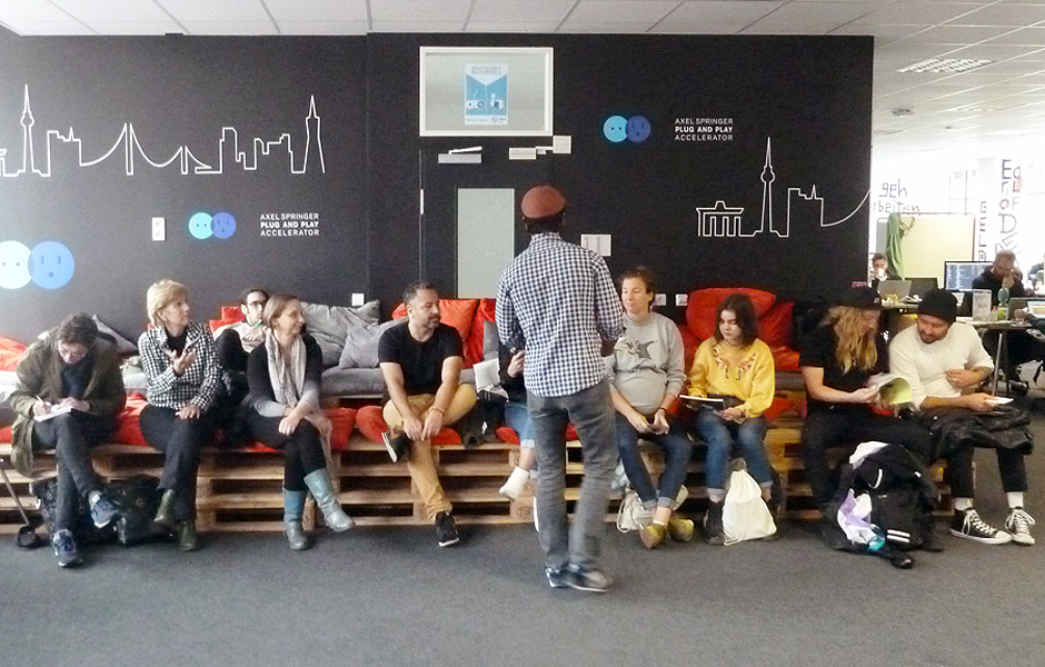 Besuch BOOK A STREET ARTIST von Charlotte Specht & Mario Rueda