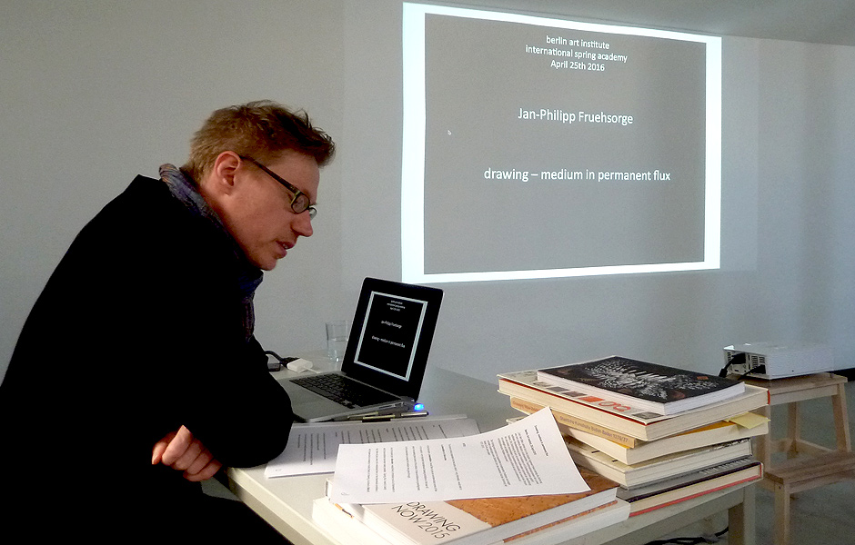 Lecture MEDIUM IN PERMANENT FLUX by Jan-Philipp Fruehsorge