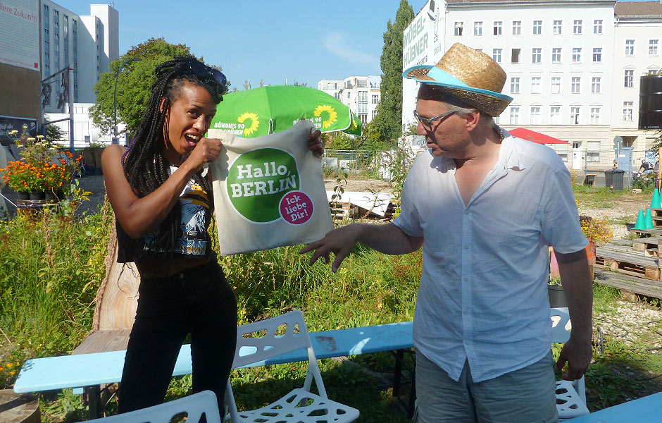 Besuch KULTURCONTAINER von Notker Schweikhardt