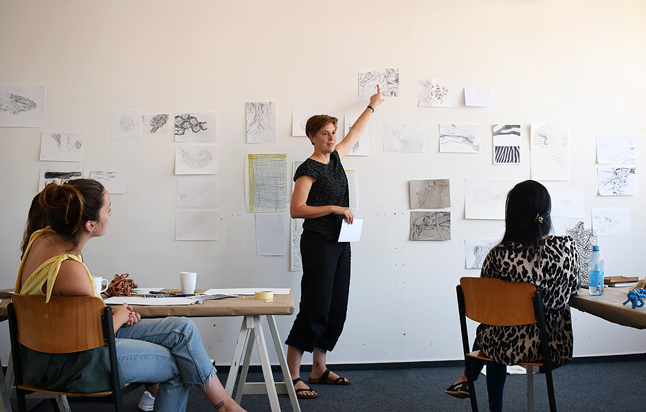 Basic Course EXPERIMENTAL DRAWING by Nikola Röthemeyer