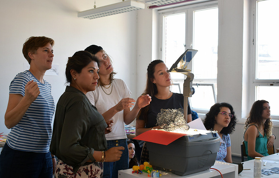 Basic Course EXPERIMENTAL DRAWING by Nikola Röthemeyer