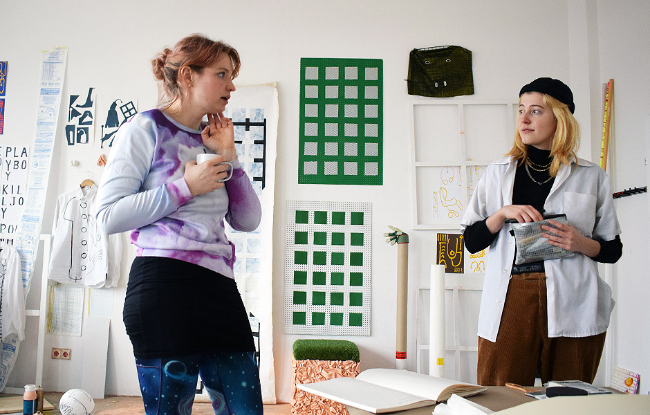 Vortrag DATINGZOMBIES – KUNST UND LEBEN IM KONSUMRAUSCH von Ann Schomburg