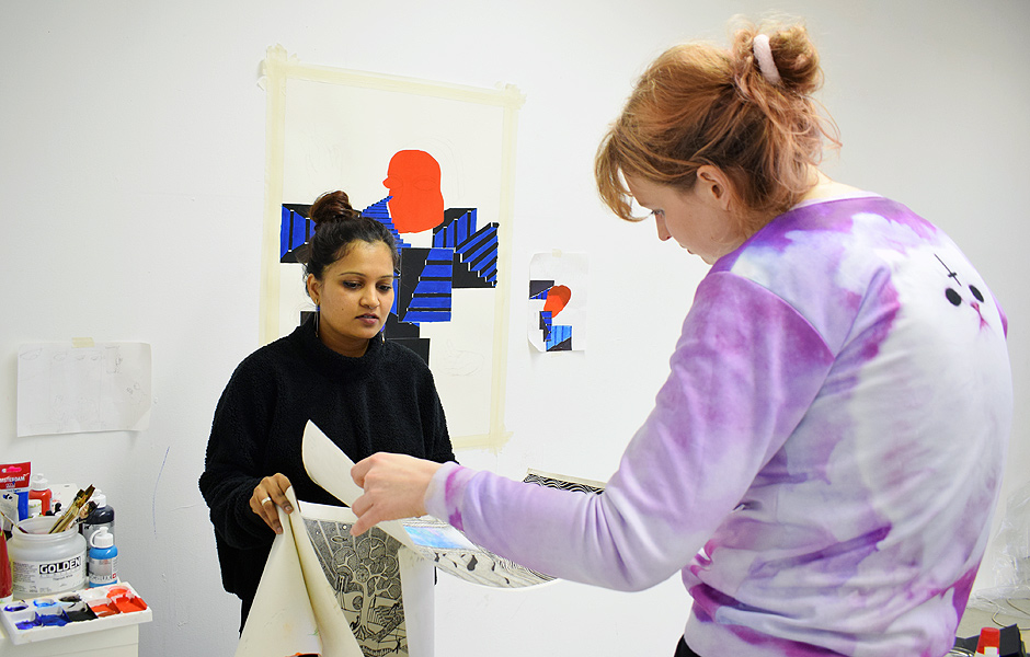 Vortrag DATINGZOMBIES – KUNST UND LEBEN IM KONSUMRAUSCH von Ann Schomburg