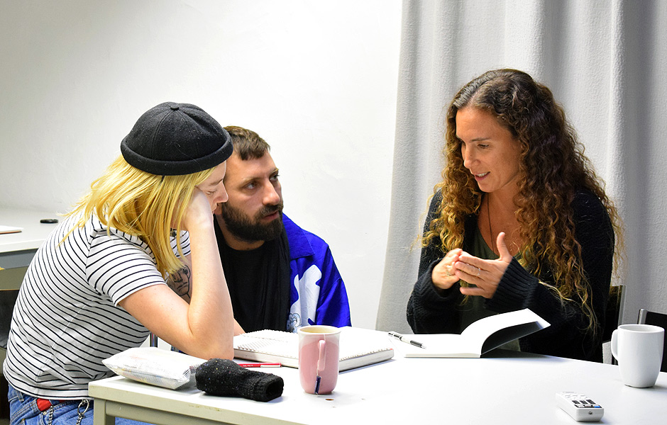 Seminar WERKZEUGE FÜR EINEN GEMEINSCHAFTSVORTRAG von Ahmet Öğüt