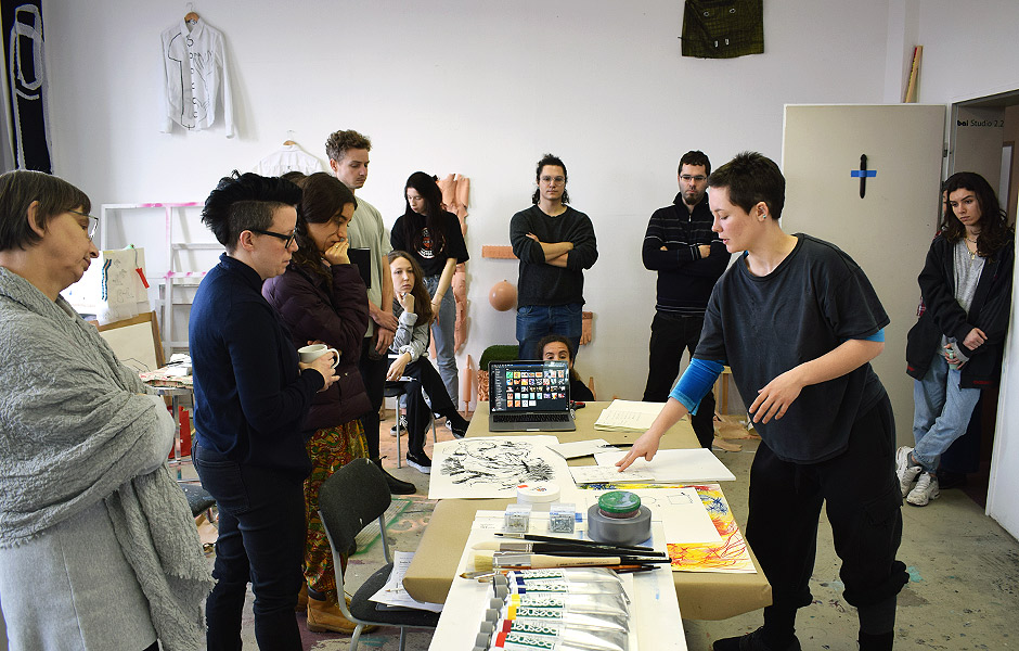 Seminar MAKING DIFFERENT REALITIES VISIBLE: ANTONPLATZ von Larissa Fassler