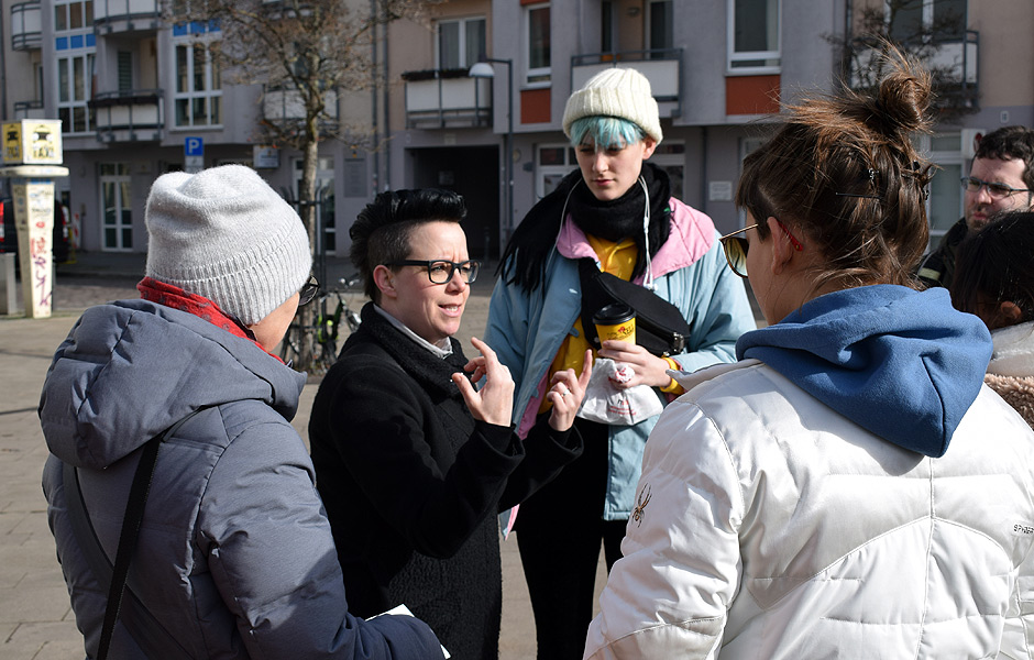 Seminar MAKING DIFFERENT REALITIES VISIBLE: ANTONPLATZ von Larissa Fassler