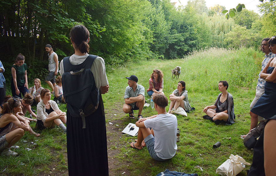 Visit to FLOAT/ING at Very Project Space