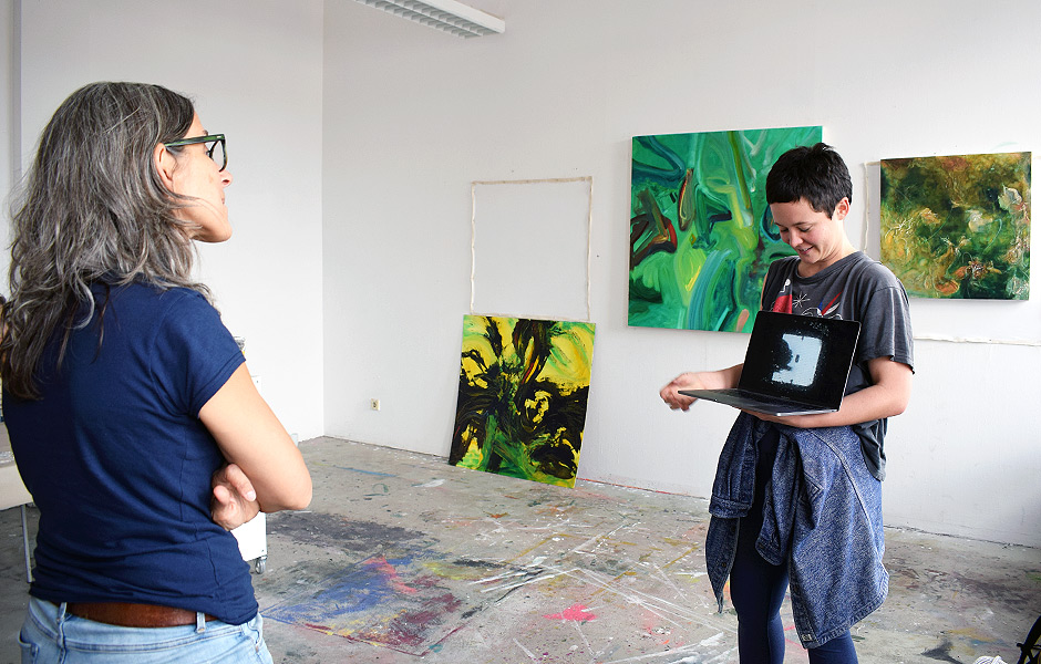 Vortrag THE DUMB STAFF THAT SURROUNDS US von Nina Katchadourian