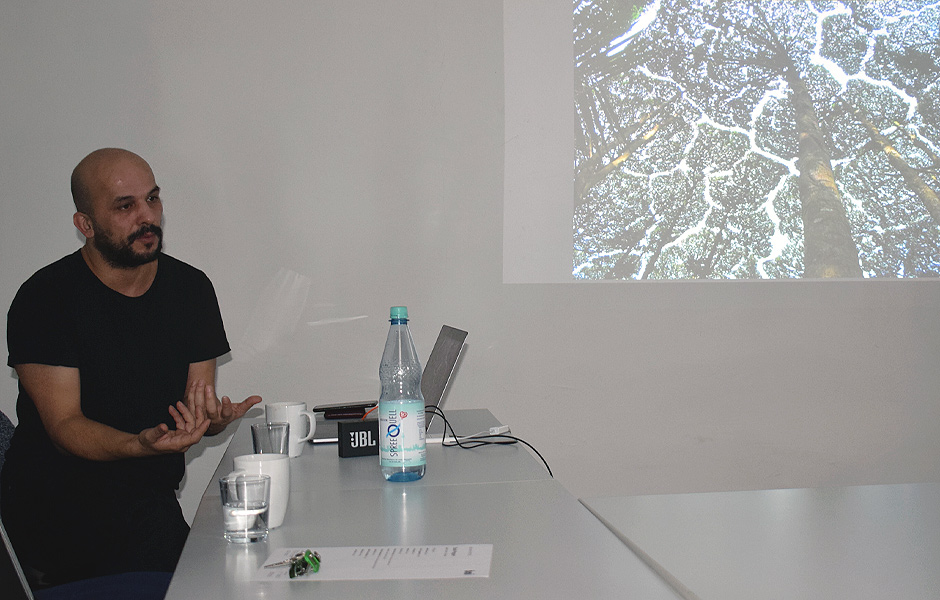 Vortrag SOCIALLY ENGAGED ART AND ARTISTIC ACTIVISM von Khaled Barakeh