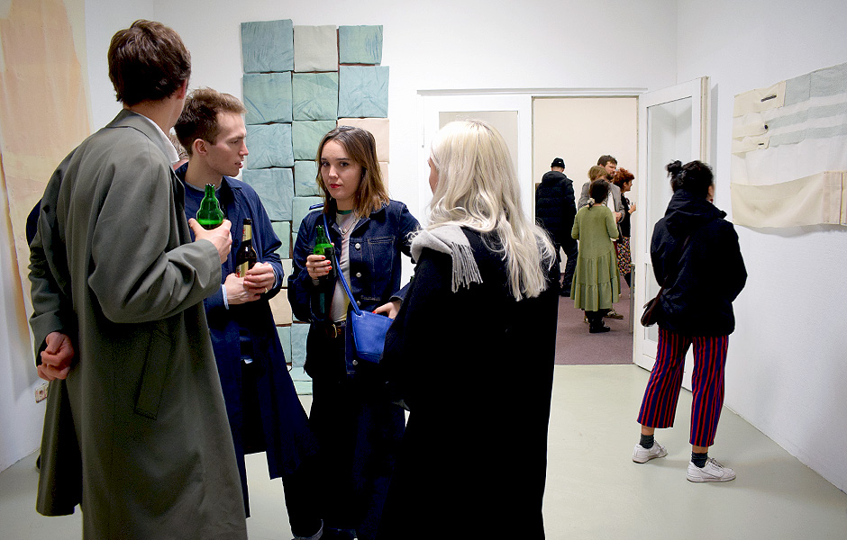 YESTERDAYS von Pauline-Rose Dumas in 404 | BAI