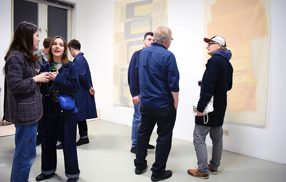 YESTERDAYS von Pauline-Rose Dumas in 404 | BAI