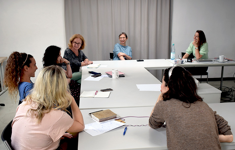 Seminar ART WRITING AS PRACTICE by Louisa Elderton