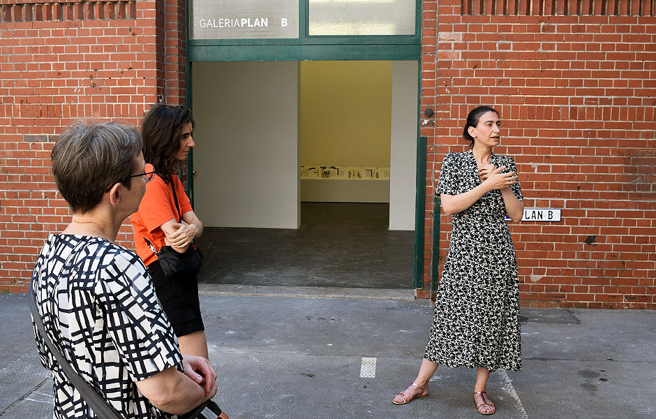 Besuch BASEL BY BERLIN bei Galeria Plan B