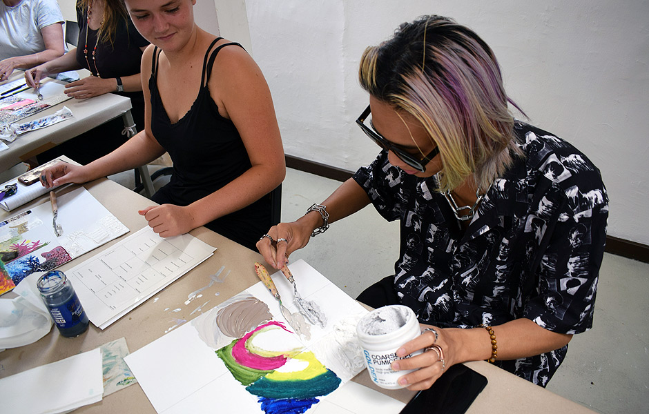 Basiskurs TECHNISCHER WORKSHOP von Mirjam Hintz & GOLDEN Artist Colors