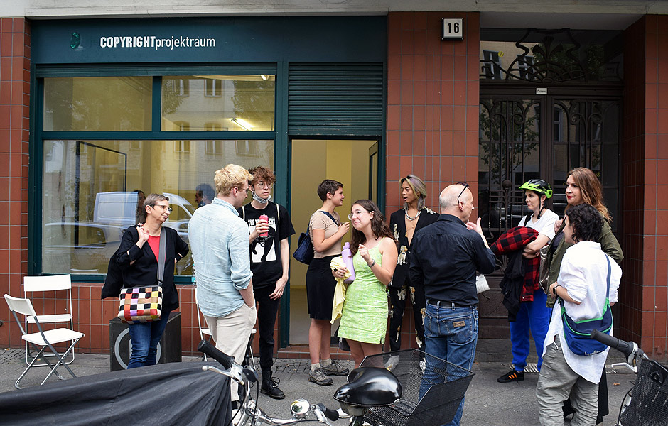 Visit to GEGEN BLICKE by Angelika Zeller & Herbert Stattler at COPYRIGHTberlin