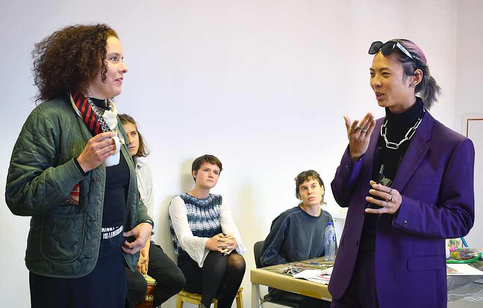 Seminar STRATEGIEN FÜR EIN SINNLICHES GESAMTKUNSTWERK von Dr. Catherine Lorent