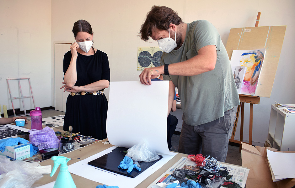 Basic Course EXPERIMENTAL DRAWING by Emily Hunt