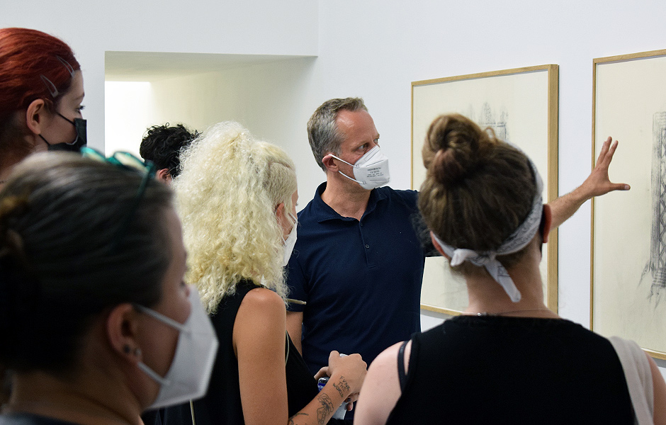 Besuch SUPER CALL ME FRAGILE EGO von Sofia Hultén bei Daniel Marzona