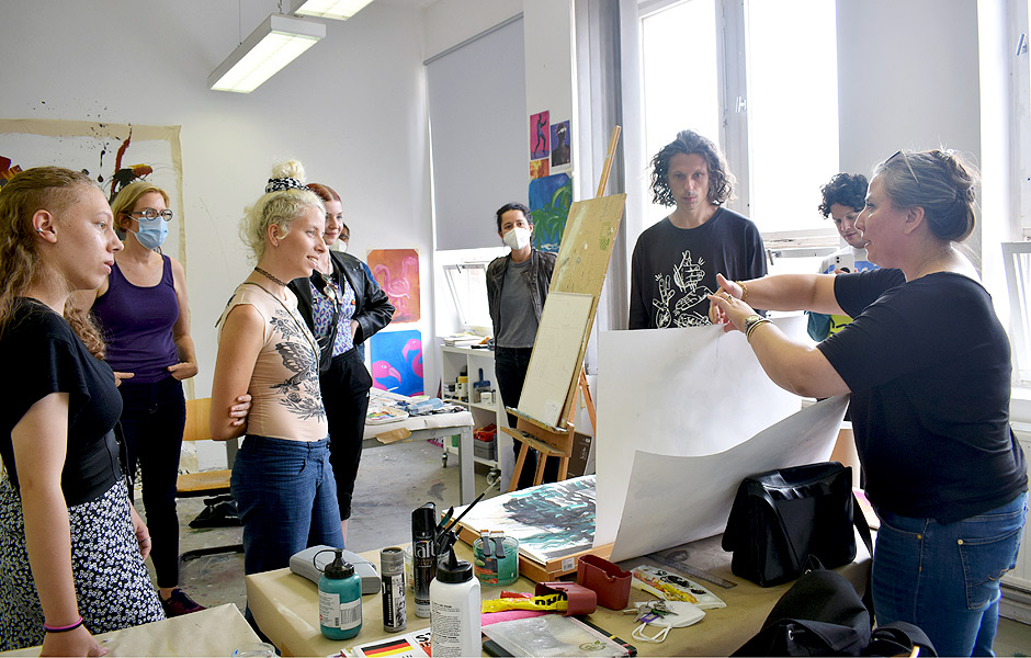 Vortrag THE POETRY OF BECOMING HUMAN von Wojciech Kosma