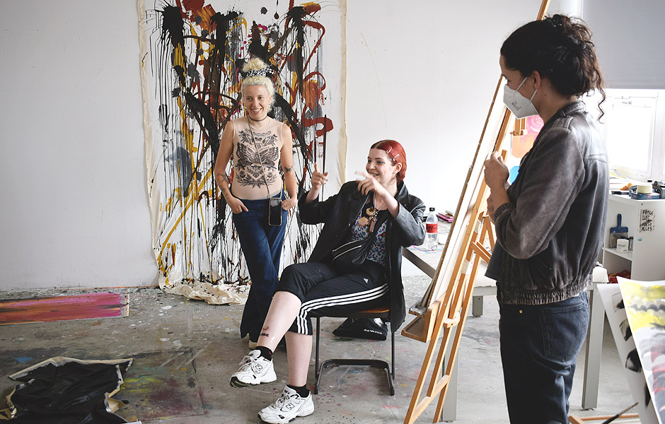 Vortrag THE POETRY OF BECOMING HUMAN von Wojciech Kosma