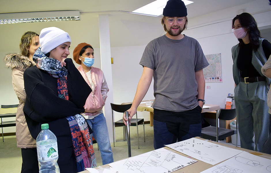 Basiskurs EXPERIMENTELLES ZEICHNEN von Emily Hunt