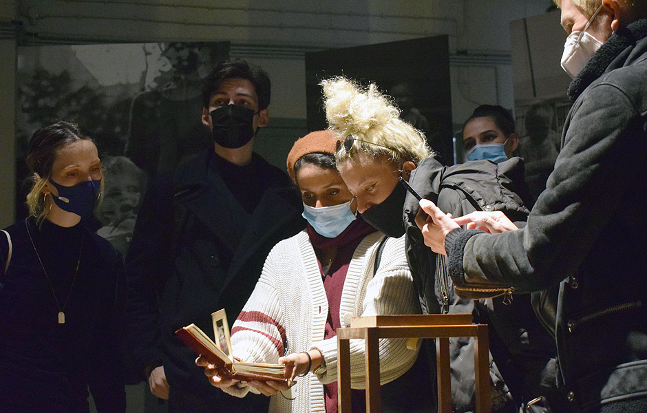 Besuch 365 DAYS: 1938/2017 von Jamie Diamond bei KEWENIG