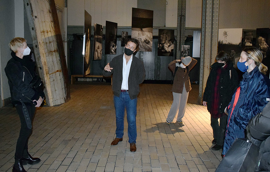 Besuch 365 DAYS: 1938/2017 von Jamie Diamond bei KEWENIG