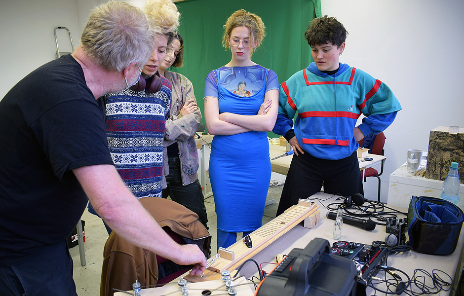 Basiskurs DIY Workshop DIDDLEY BOW von Matthias Schellenberger