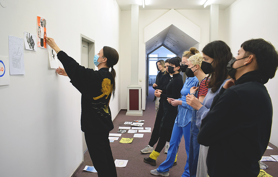 Basiskurs EXPERIMENTELLES ZEICHNEN von Emily Hunt