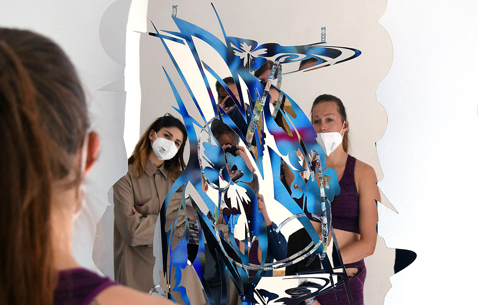 Besuch EMPATHIC DEVICE bei Galerie Tanja Wagner