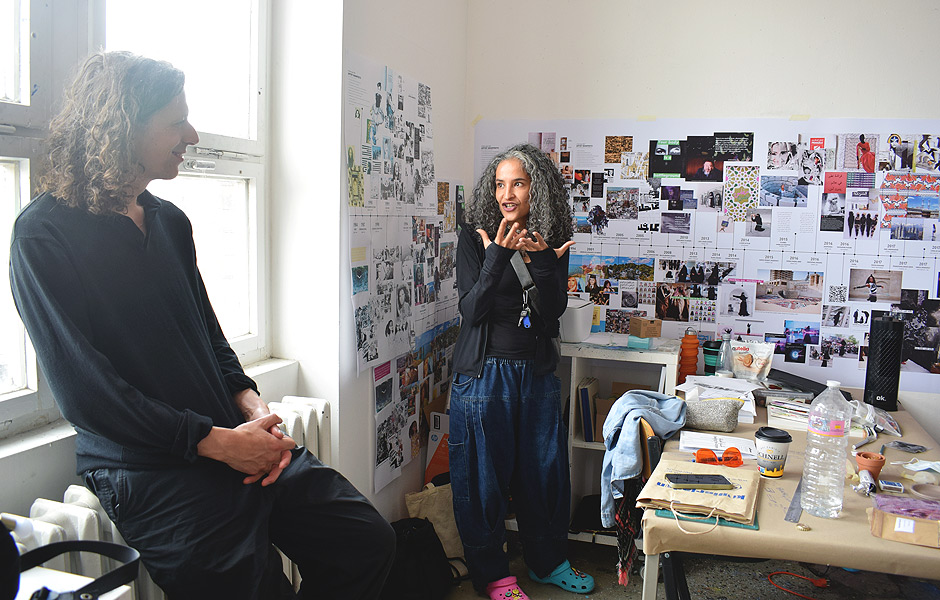 Vortrag CHUJOWE SYSTEMY ZAWSZE PADAJĄ von Wojciech Kosma