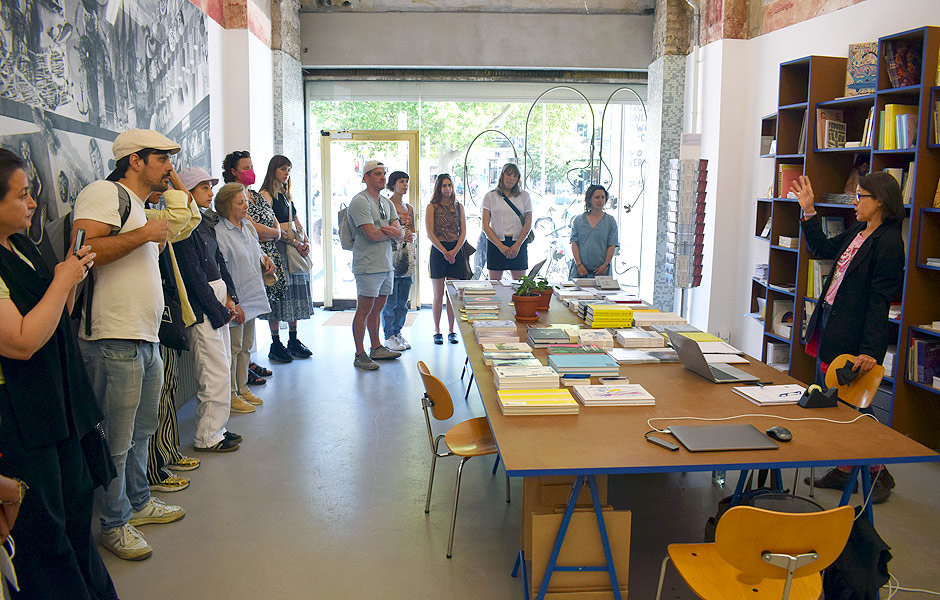 Visit to LUNA KINO by Pauline Curnier Jardin, UTILITY FOR THE SOUL by Aleksandra Kasuba & HAY CUERPOS CANSADOS POR EL VIAJE QUE BUSCAN ENRAIZARSE by Sofía Salazar Rosales at ChertLüdde