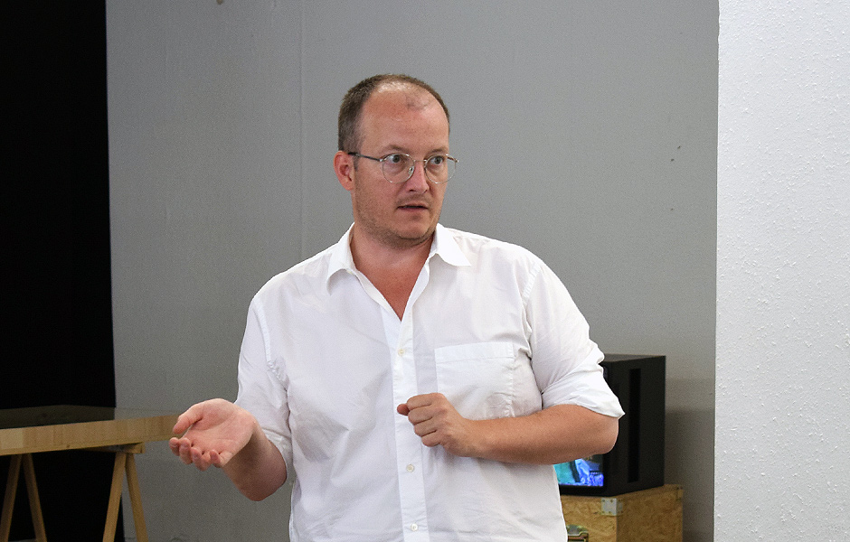 Visit to EVERYWHERE IS MY ENDLESS BODY by Fedir Tetyanych at CCA Berlin