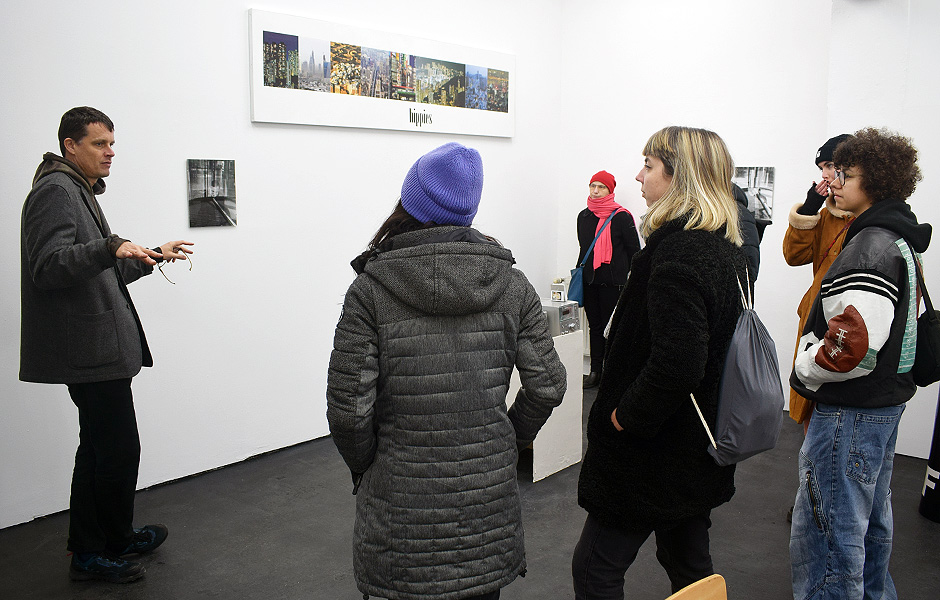 Visit to OPENING NIGHT at Schiefe Zähne