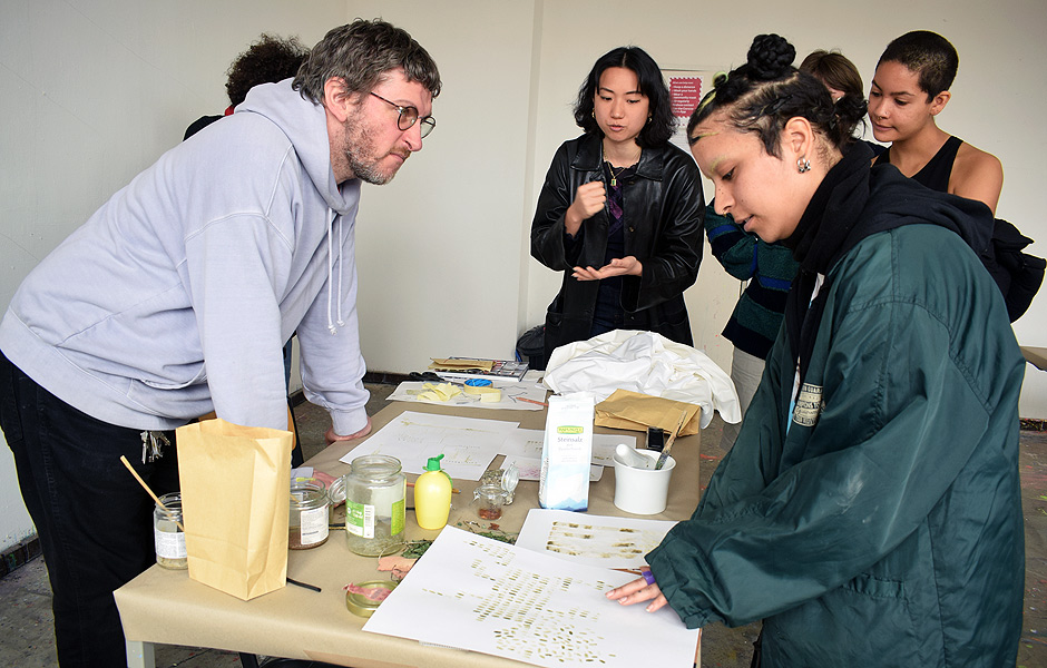 Lecture STAGING EVIL by Steven Warwick