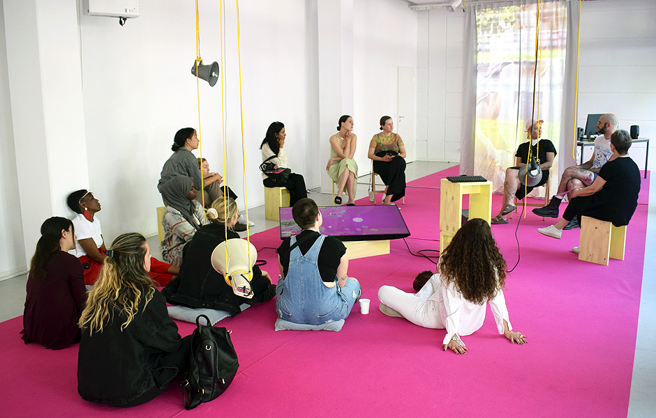 Visit to COLLECTIVE NOTES by Samuel Hertz & Maria Thrän at Neun Kelche