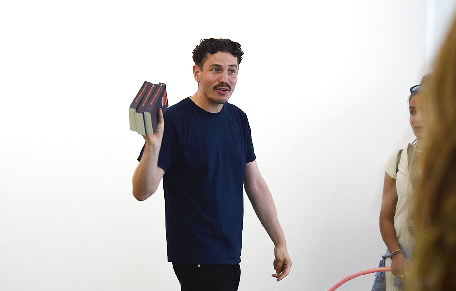 THESES ON HOPE #2 PAS DE CIELAT by Teo Hernandez & #3 HORIZONTALES PARADIES – RELIEFSERIE by Sabian Baumann at Between Bridges