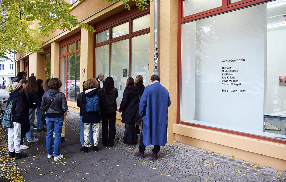 Visit to UNPUTDOWNABLE at MOUNTAINS