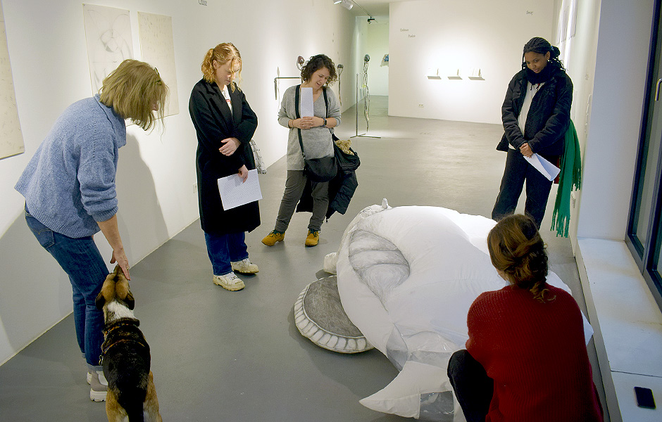 Visit to MANAGEABLE MATTER by Emma Waltraud Howes at Kunstverein am Rosa–Luxemburg–Platz