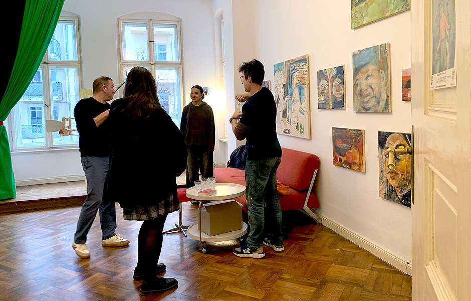 Visit to IM MEER DER KLAFFENDEN KLECKSE (Spongebob und das letzte Vermillion) by Anne Staszkiewicz & Peter Torp at LODGER – Space for Art