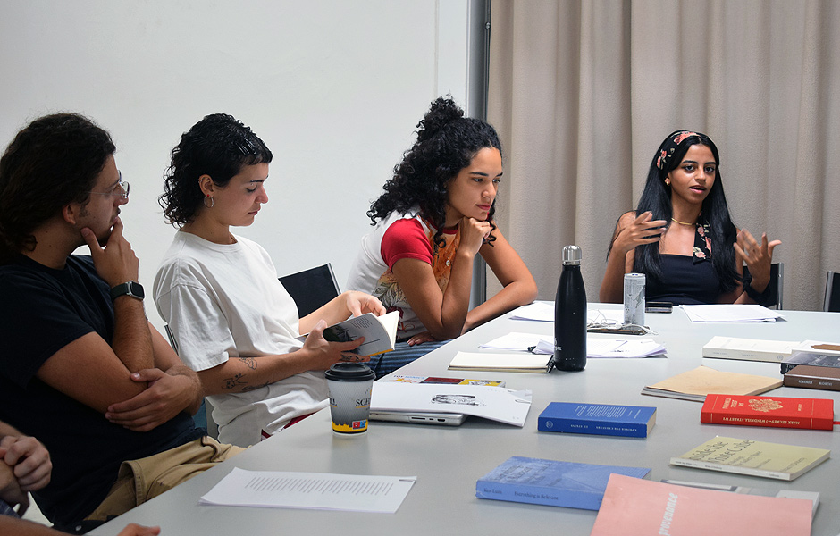 Workshop CREATIVE STRATEGIES: Writing Inside Art by Mitch Speed