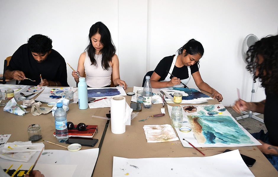 Workshop EXPLORATIONS IN PAINTING: Color and Light in Oil Painting by Anna Slobodnik